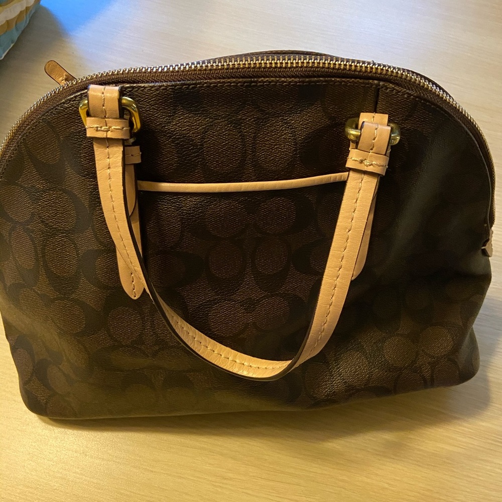 Authentic Coach bag - Picture 2 of 3